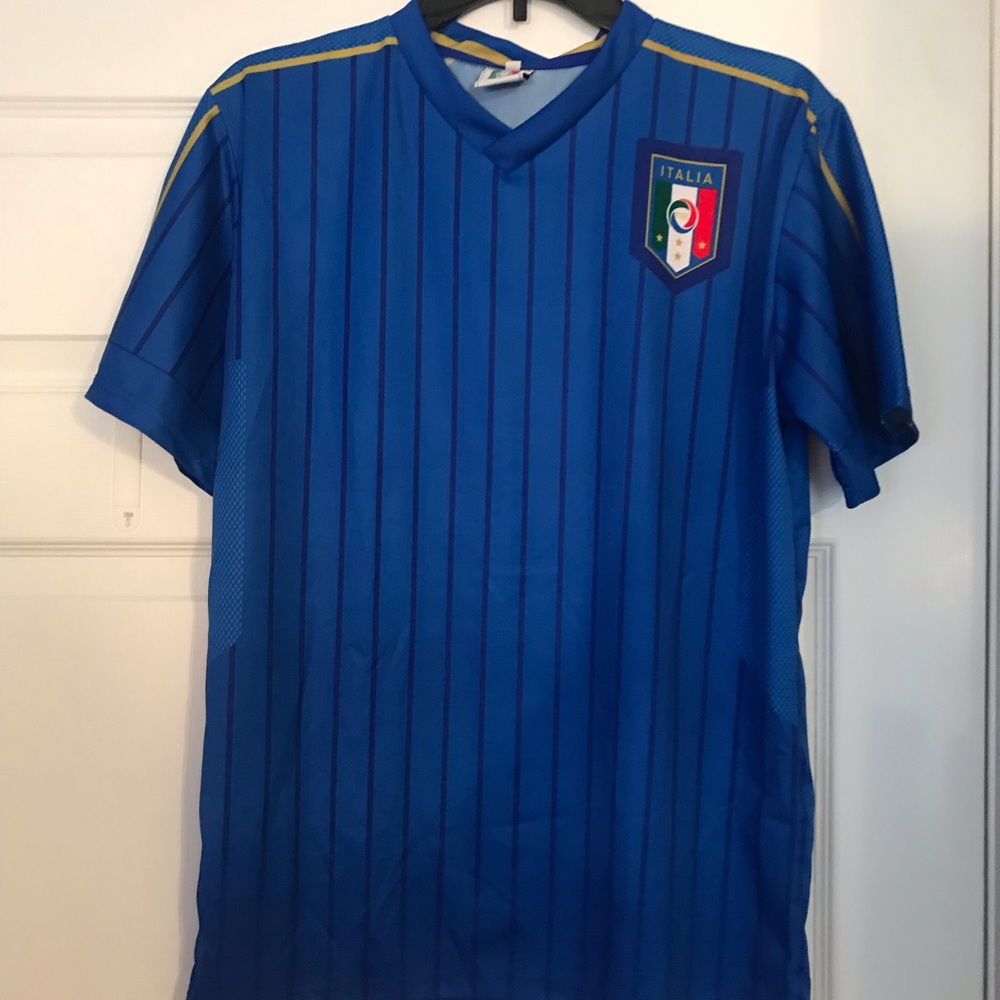 Italian Unisex soccer shirt never worn